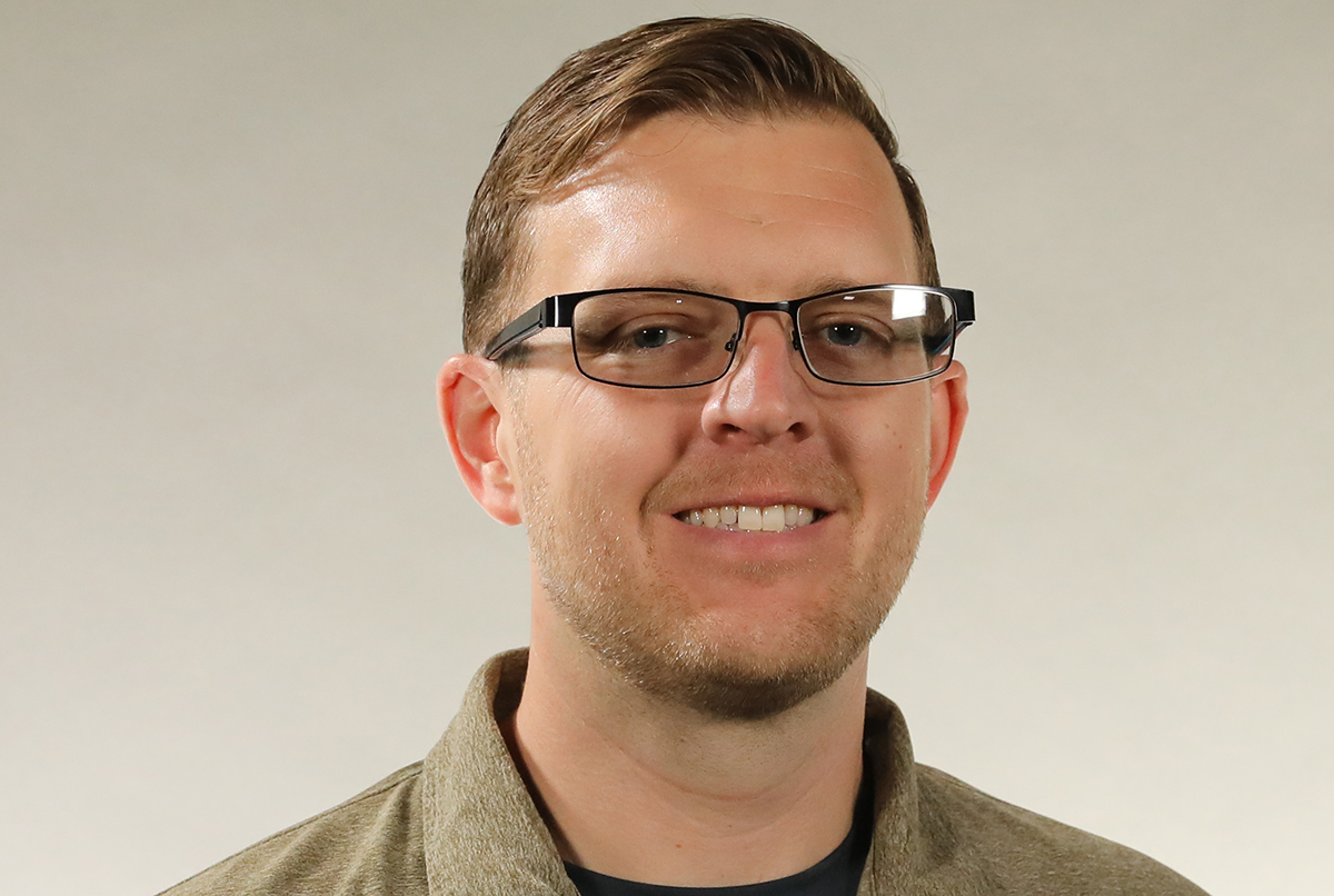 Josh Thompson headshot